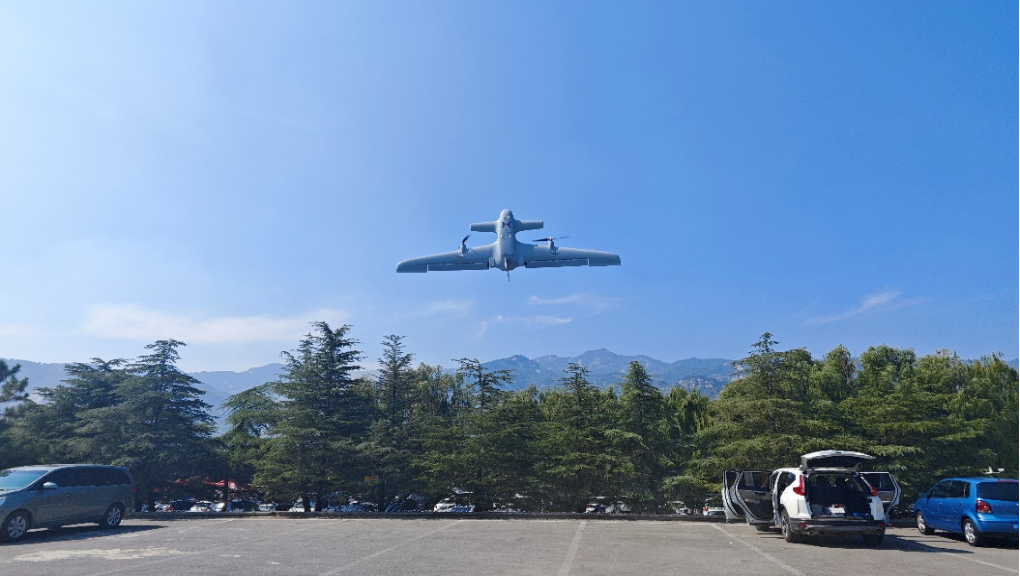 支持长航时边境线巡查作业，可实现无人值守、定时定线的自动巡查任务。